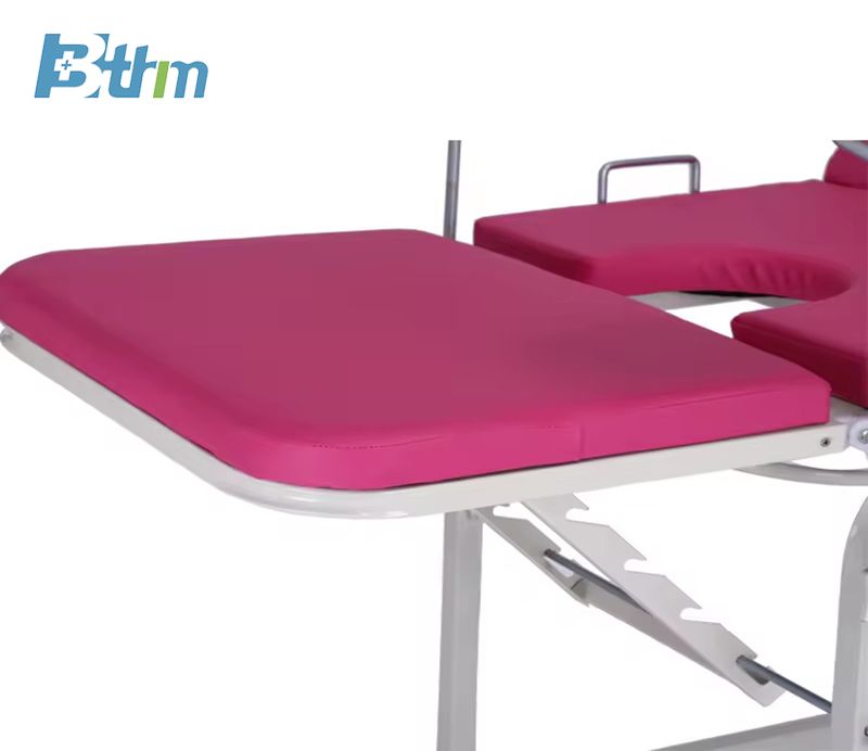 Steel-plastic Gynecological Examination Bed