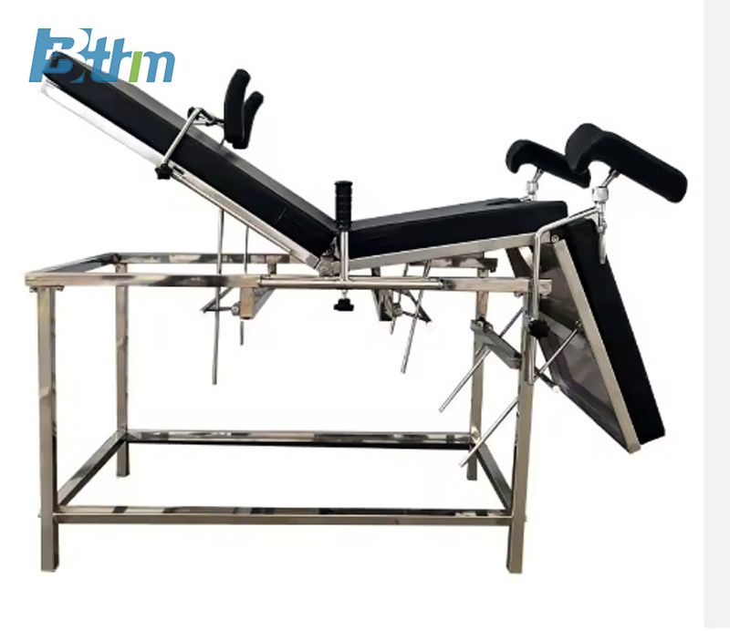  Stainless Steel Gynecological Examination Bed